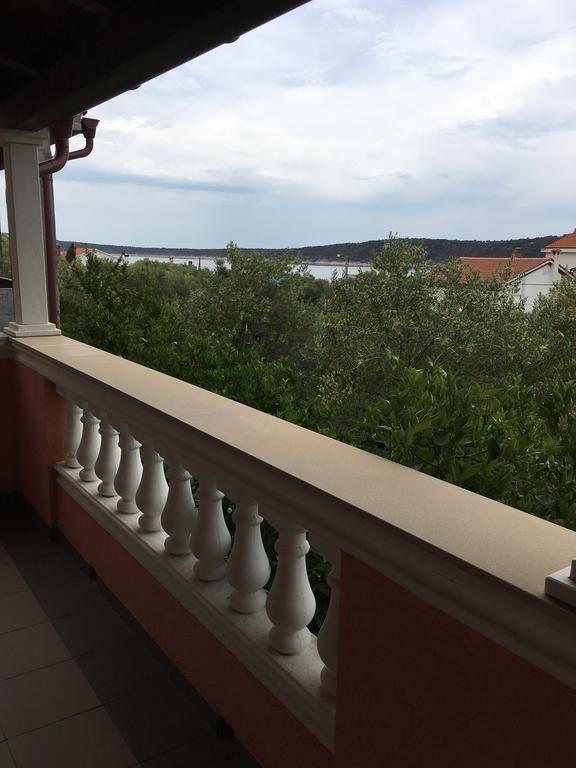 Apartments Banic Barbat na Rabu Exterior photo